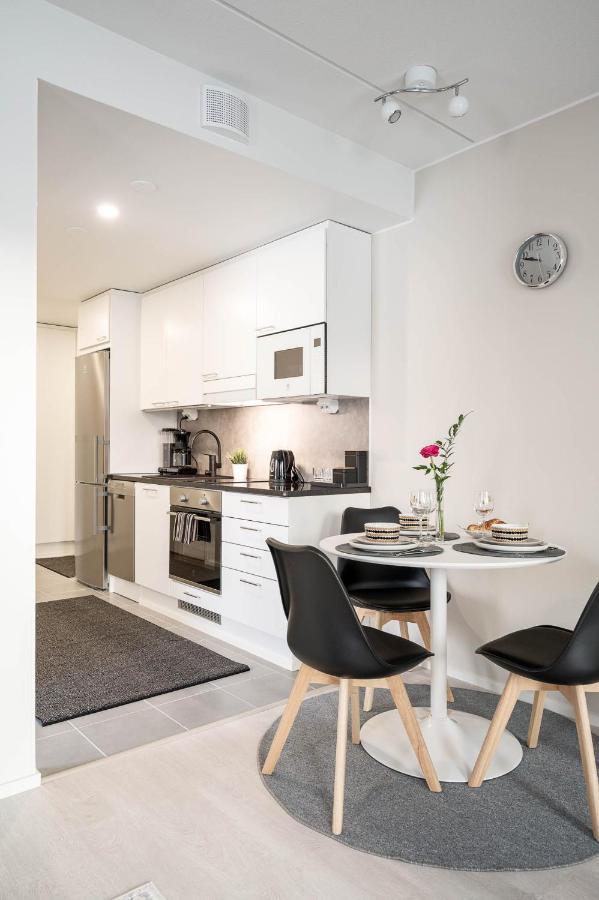 Apartment Near The Train Station, Free Parking &Netflix กัวปิโอ ภายนอก รูปภาพ