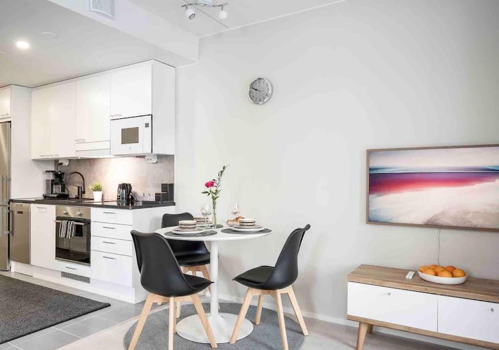 Apartment Near The Train Station, Free Parking &Netflix กัวปิโอ ภายนอก รูปภาพ