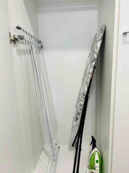 Apartment Near The Train Station, Free Parking &Netflix กัวปิโอ ภายนอก รูปภาพ