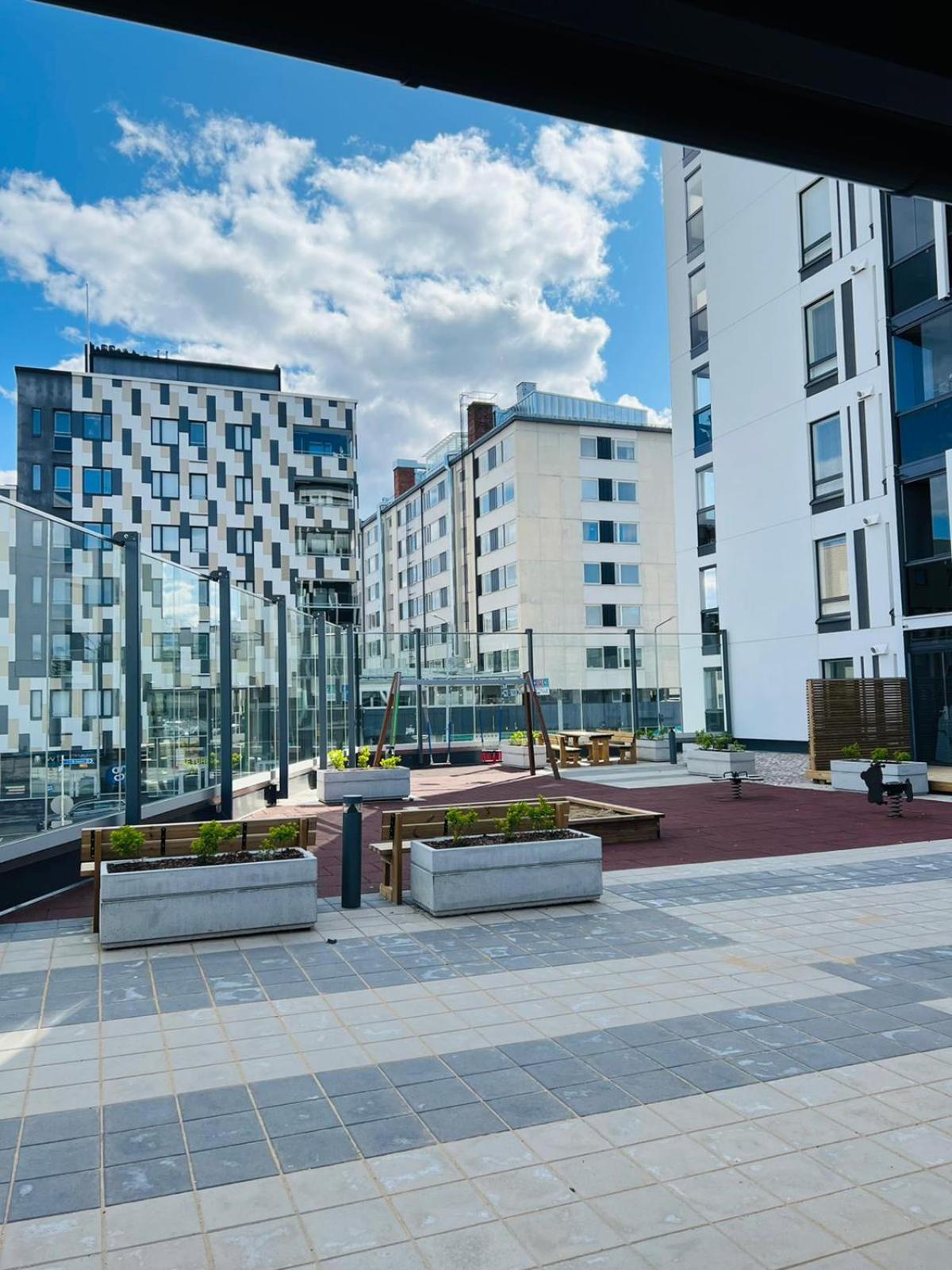 Apartment Near The Train Station, Free Parking &Netflix กัวปิโอ ภายนอก รูปภาพ