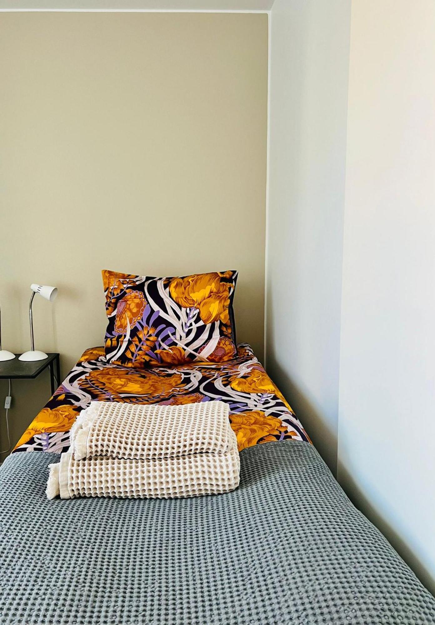 Apartment Near The Train Station, Free Parking &Netflix กัวปิโอ ภายนอก รูปภาพ